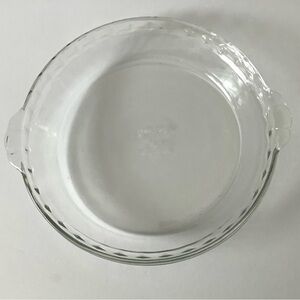 Vintage pyrex #229 Glass Deep Dish Pie Baking Scalloped Fluted Edges 9.5 Inches